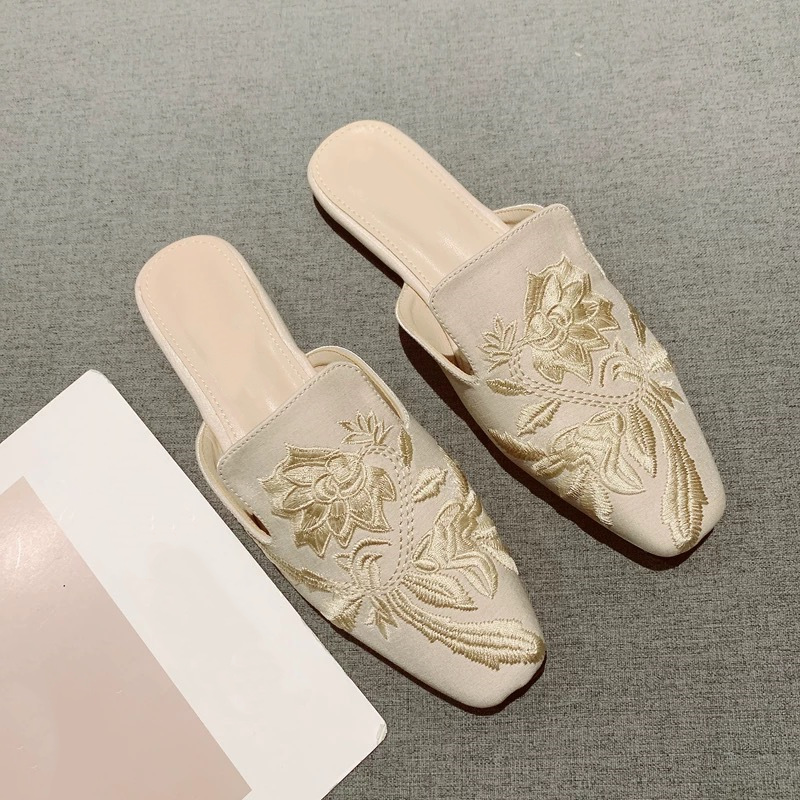 2026 New Womens Shoe Retro Emb - Embroidery Design ulasan dan harga