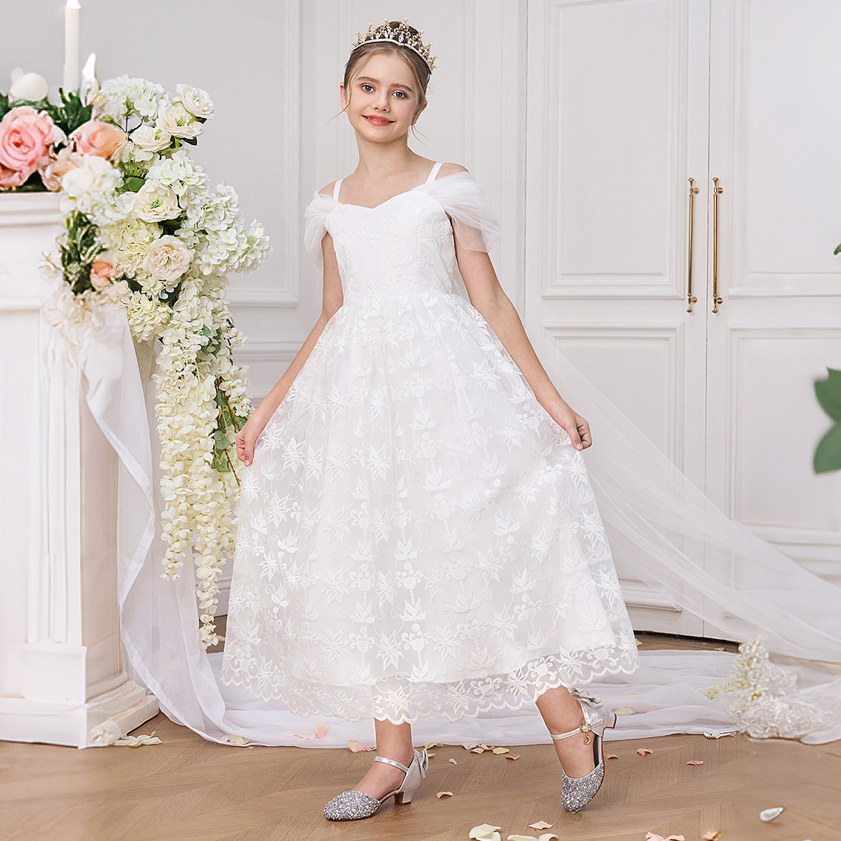 Elegant White Bridesmaid Party - Embroidery White Dress ulasan dan harga